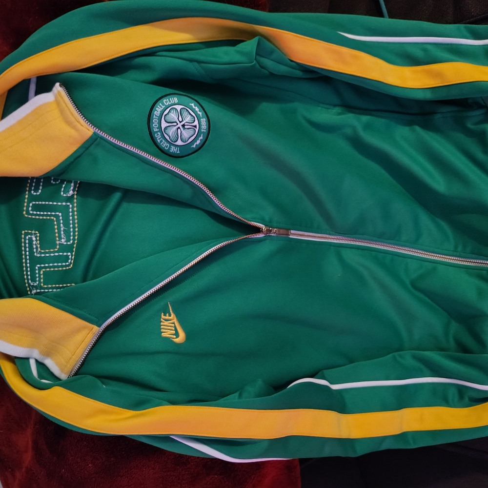 Nike Green and Yellow Track Jacket Veltucs Vintage Football Club Jacket
